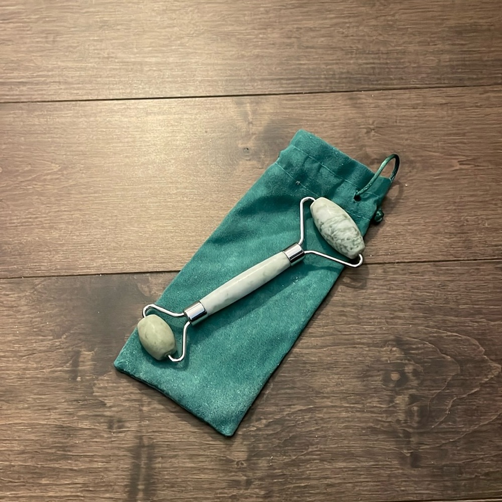 Sephora jade roller